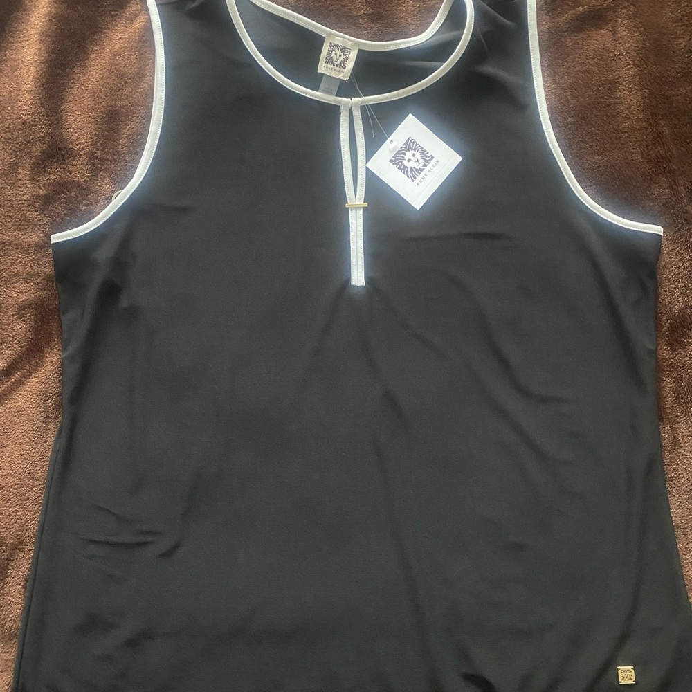Anne Klein sleeveless back dress shirt